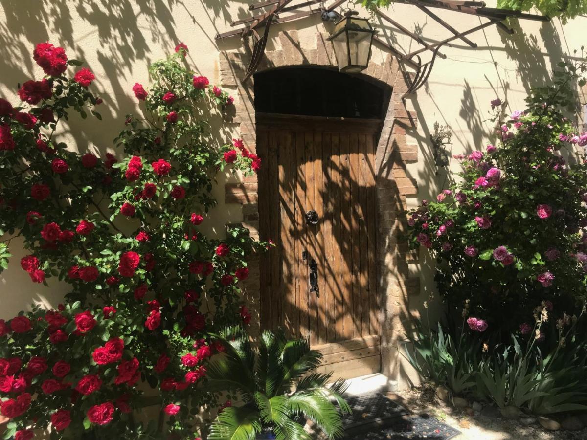 Chambres D Hotes De Charme Dans Mas La Souvine Du 17Eme, Chambres Climatisees Bedarrides ภายนอก รูปภาพ